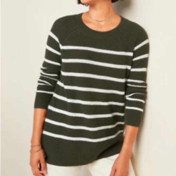 Old Navy Sweaters - Old Navy Stripped Olive Green Sweater